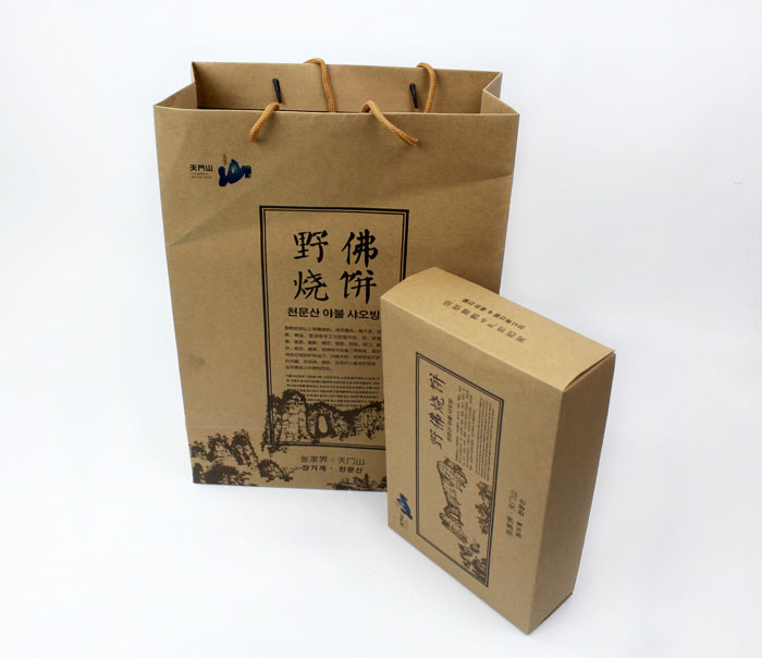 這樣原汁原味土特產(chǎn)禮品盒+手提袋套裝你也想要嗎？快來(lái)長(zhǎng)沙印刷廠日大彩印定制！