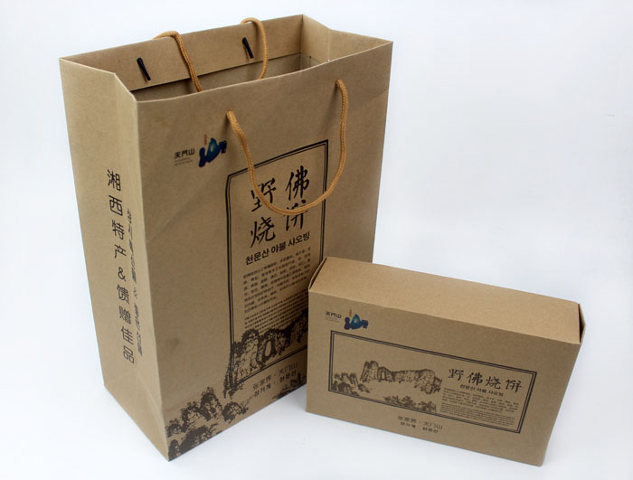 這樣原汁原味土特產(chǎn)禮品盒+手提袋套裝你也想要嗎？快來(lái)長(zhǎng)沙印刷廠日大彩印定制！